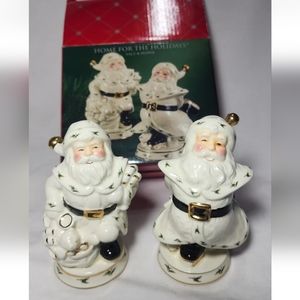 Vtg 1999 Christmas Skating Santas Salt & Pepper Shakers Home For The Holidays